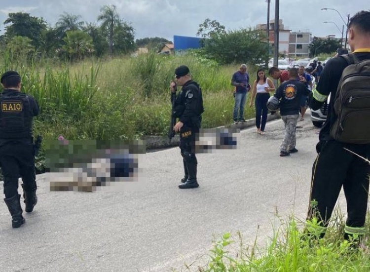 Policiais foram baleados por um homem ainda não identificado - Foto: Reprodução