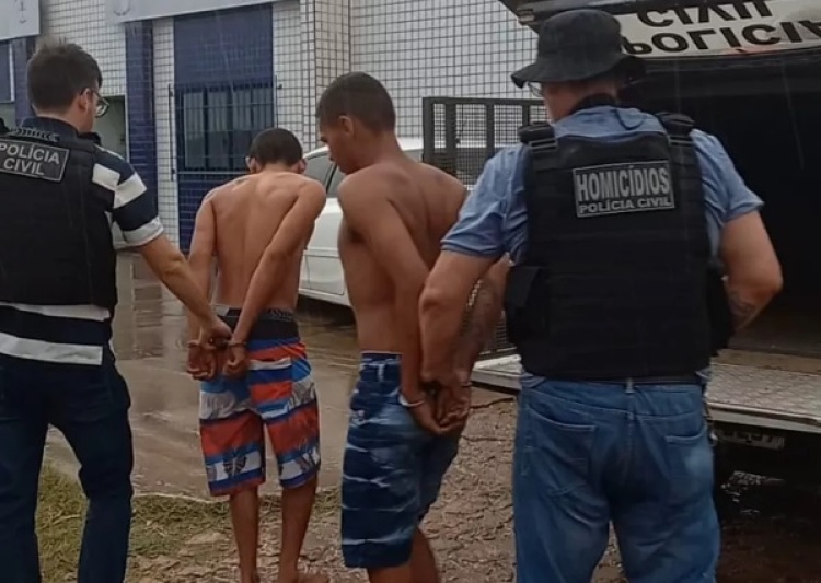 Dois homens e um adolescente são detidos suspeitos de render PM do Piauí e roubar moto e arma — Foto: Divulgação/PCMA