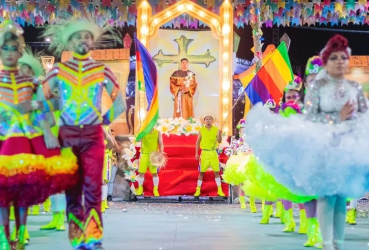 Quadrilha é eliminada de festival em Teresina após pedir 