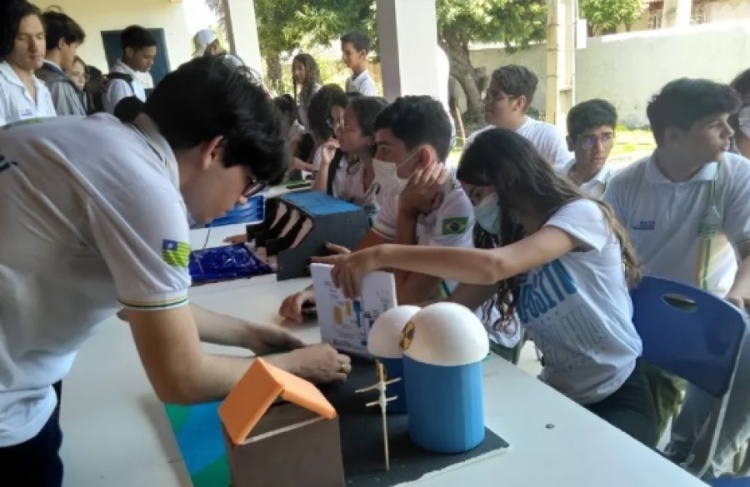 Sancionada lei que responsabiliza alunos que danificarem escolas da rede estadual no Piauí — Foto: Divulgação/Seduc