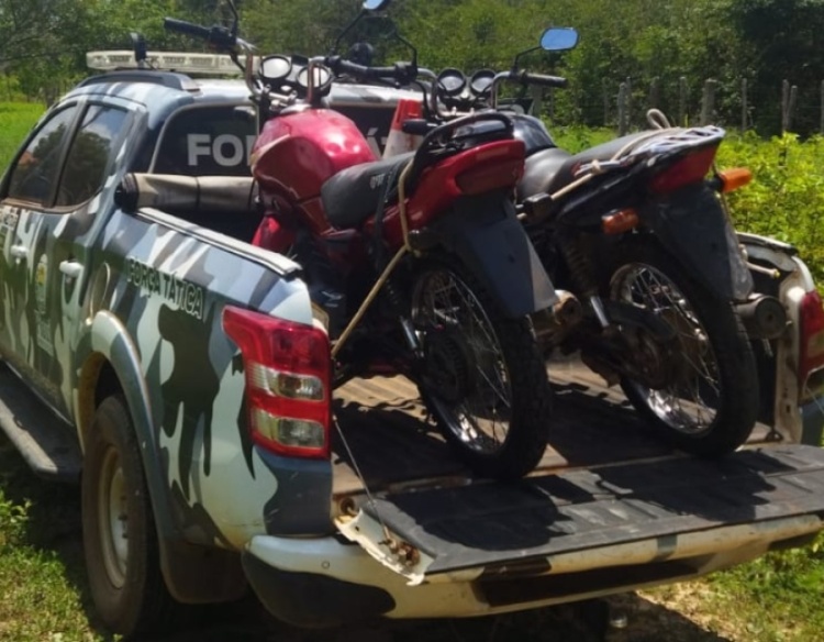 Homem é preso acusado de vender motos roubadas no Norte do Piauí (Foto: Reprodução / 15º BPM)