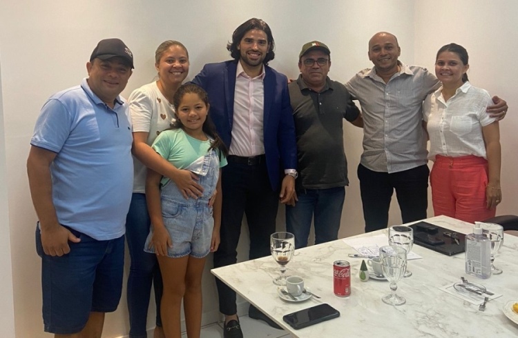 Foto: Comandante Luís Carlos e sua esposa Monisa Rabelo, Dr. Eufrásio Neto, Neto Severo, Prefeito Zé Filho e Esposa Mônica Carvalho