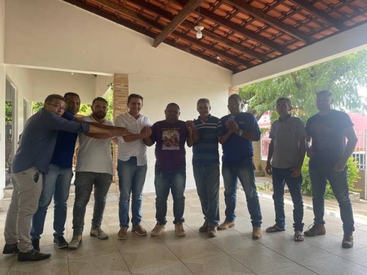 Foto Francisco, Francivaldo, Jonas, Altivo Gomes, Caú, João da Água e Lucas do Celso