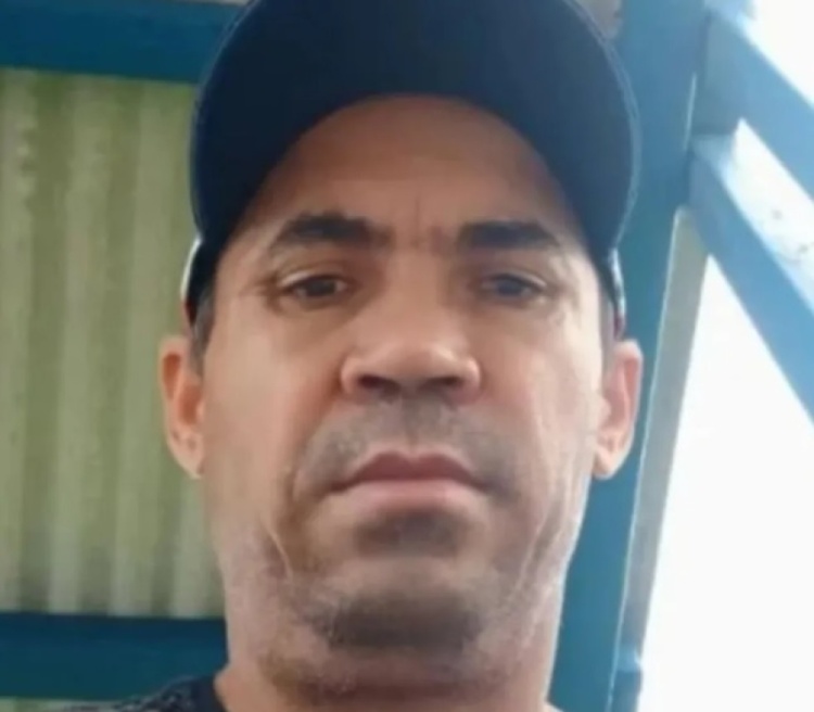 Ariosvaldo Paes Landim, 46 anos, está entre as vítimas da tragédia no litoral norte de SP — Foto: Arquivo pessoal