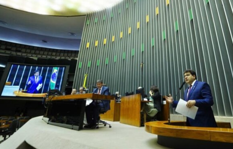 Sessão solene na Câmara Federal em homenagem aos 200 anos da Batalha do Jenipapo