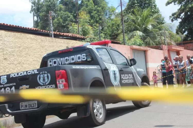 Homicídio na Zona Norte de Teresina — Foto: Andrê Nascimento / G1