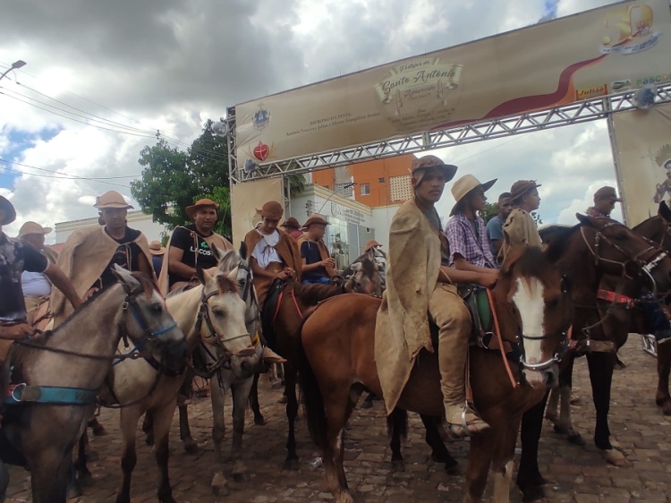 FOTOS CAPA E CORPO DA MATÉRIA: EMFOCO