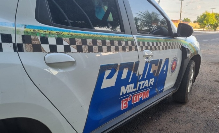 Viatura do 13º Batalhão de Polícia Militar do Piauí, na Zona Norte de Teresina — Foto: Pedro Lima/ g1 Piauí