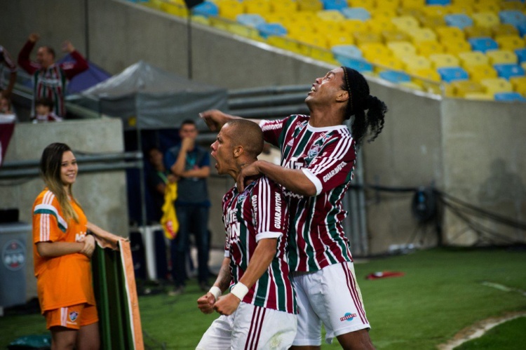 Jogada do gol foi iniciada por Ronaldinho (Foto: Bruno Haddad/FFC)