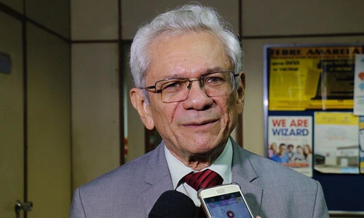 Francisco Antônio Paes Landim ( Presidente do TRE-PI)
 Fonte: Cidade verde