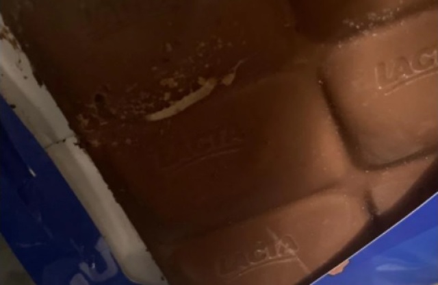 DENÚNCIA: Consumidor diz ter encontrado larva viva em chocolate da 'Lacta' no Piauí