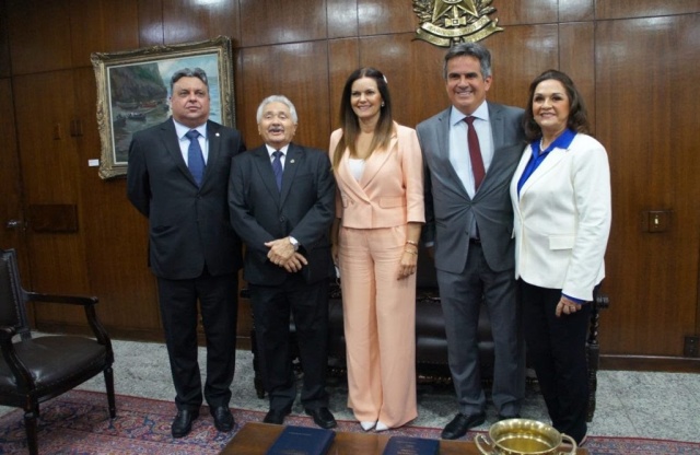 ISTOÉ denuncia escândalo do Governo Bolsonaro que envolve Elmano Ferrer e mãe de Ciro Nogueira