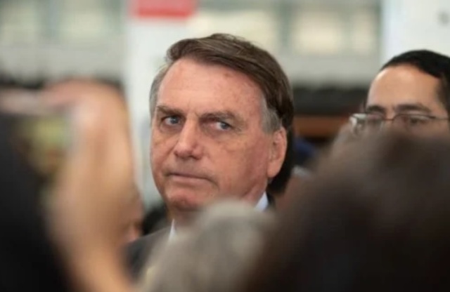 Bolsonaro ironiza empresários que assinaram manifesto pela democracia: “Mamíferos”