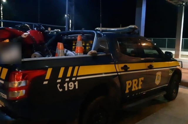 PRF e PM recuperam em Campo Maior motocicleta que havia sido roubada em Teresina-PI