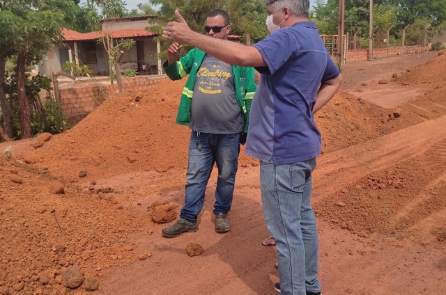 Estrada na zona rural de Nossa Senhora de Nazaré (PI) recebe obras de recuperação 