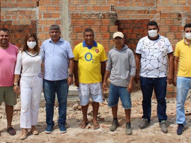 Prefeito Zé Henrique visita obras de construção do novo CRAS em N. Sra. de Nazaré