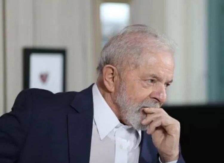 Com Informações: UOL Com Informações: UOL