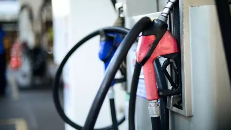 Gasolina deve ficar mais cara a partir de hoje com volta de impostos | Reprodução